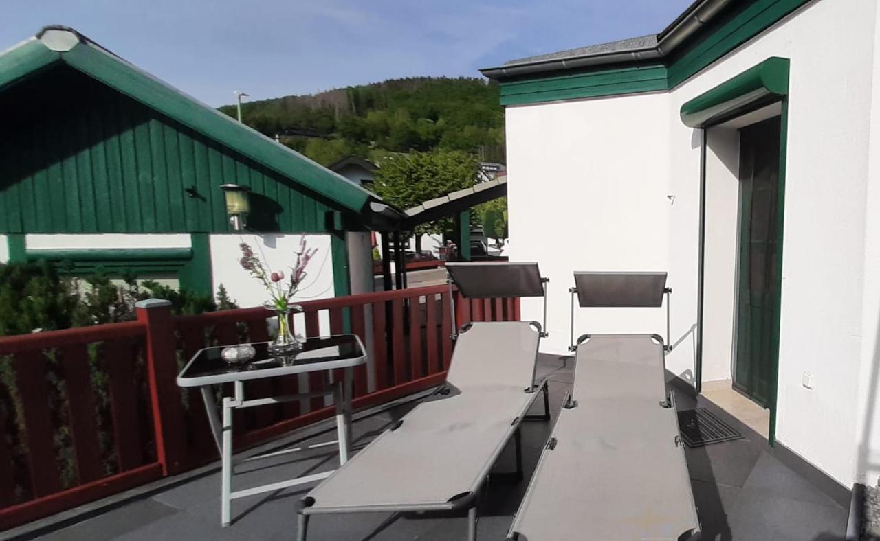 Vivanatura Eifelferienhaus Einruhr Luaran gambar
