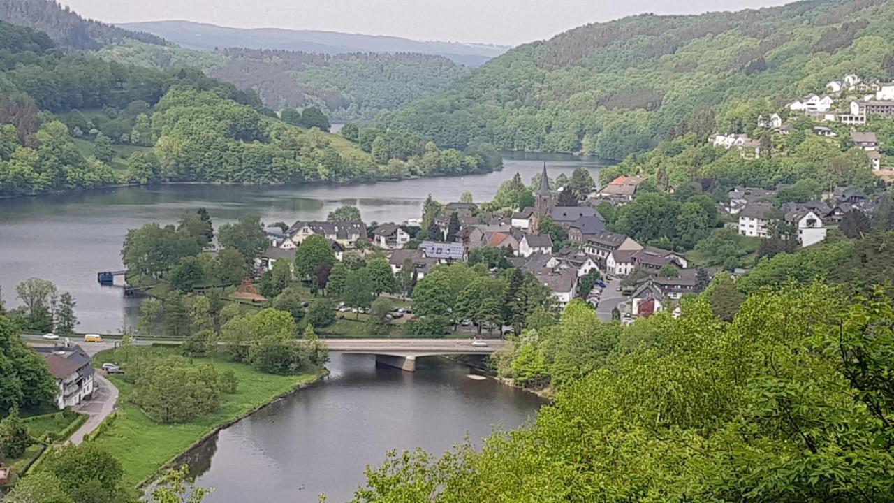 Vivanatura Eifelferienhaus Einruhr Luaran gambar